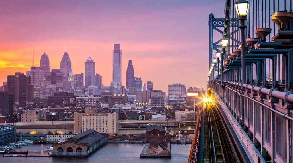 Filadelfie, všeobecně známá jako “The City of Brotherly Love,” je jedním z nejvýznamnějších měst v Spojených státech a nachází se v státě Pennsylvania.